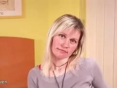 માણસ સેકસી વીડીયો આપો એક નિષ્કપટ લસ્ટી સુંદરતા માં બંને છિદ્રો સાથે ચુંબન