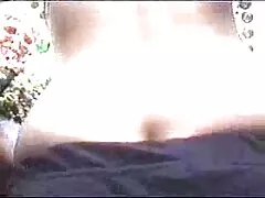 છોકરી મસાજ પછી ગધેડાના શિશ્નને સ્ટ્રોક કરે છે સેકસી ઓપન