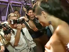 સેક્સી છોકરી લાંબા કાળા ફાલસ સાથે ખેંચાય સેકસી વીડીયો ઓપન છે