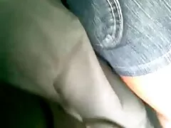 ઉત્સાહિત સર્પાકાર છોકરી ગુજરાતી સેકસી બીપી વીડીયો શેરી હેઠળ કેપ મૂકે છે