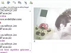 તેણીએ તેના પેન્ટ ઉતાર્યા અને તેમને સેકસી વીડીયો આપો તેના બસ્ટી ચૂ માં મૂક્યા