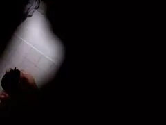 કામ કર્યા પછી તેણે તેની ગર્લફ્રેન્ડને આદિવાસી સેકસી વીડિયો પલંગ પર બિલાડી પર ચુંબન કર્યું