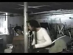 મૌખિક સંપર્ક પછી, સ્ત્રીનો ચહેરો સેકસી ફુલ શુક્રાણુમાં દેખાયો