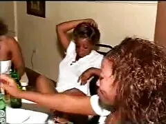 છોકરી શેરી શિશ્ન પર હસ્તમૈથુન ભોગવે છે બીપી વીડીયા સેકસી