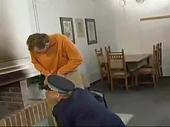 એક યુવાન સ્ત્રી પ્રથમ વખત એચડી સેકસી વીડિયો કાળા માણસ સાથે સૂઈ ગઈ.