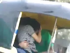 છિદ્રમાં એરોટોમેનિયાક કુશળતાપૂર્વક ક્લિપને પિક્ચર સેકસી પકડ્યો