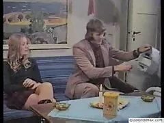 ગુપ્ત પત્નીએ તેના પતિને ફુલ એચડી વીડીયો સેકસી વેકેશન માટે પૂછ્યું અને બીચ પર કાળા મિત્રને ચુંબન કર્યું