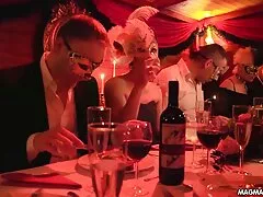 ખૂબ જ ઉત્સાહિત વ્યક્તિ કિસ તોફાની સેકસી બ્લુ પિક્ચર ટિટ્સ