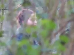 એક લાંબા સભ્ય પર મોટા ટિટ્સ એક માણસ સાથે ઢીલું મૂકી ઓપન સેકસી દેવાથી આસાનીથી