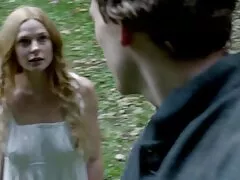 તેના વૈભવી યાટ પર પેન્ટીમાં એક સેકસી વીડીયા બીપી છોકરીને ચુંબન કરવું