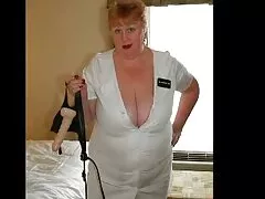 તેના પતિને ઘરે છોડીને, તેણે કાળા ગુજરાતી સેકસી ઓપન પ્રેમીને ચુંબન કર્યું.