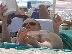 ગરમ ચુંબન સક્રિય રીતે સેકસી બીપી સેકસી વીડિયો ટેટૂ કરેલી છોકરીને અશ્લીલ કરે છે